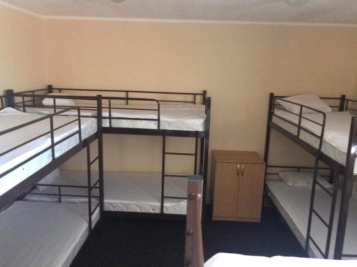 Hostel Krivoy Rog Ngoại thất bức ảnh